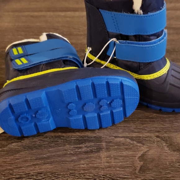 NEW! Cat & Jack Blue Lev Winter Boots - Picture 2 of 2